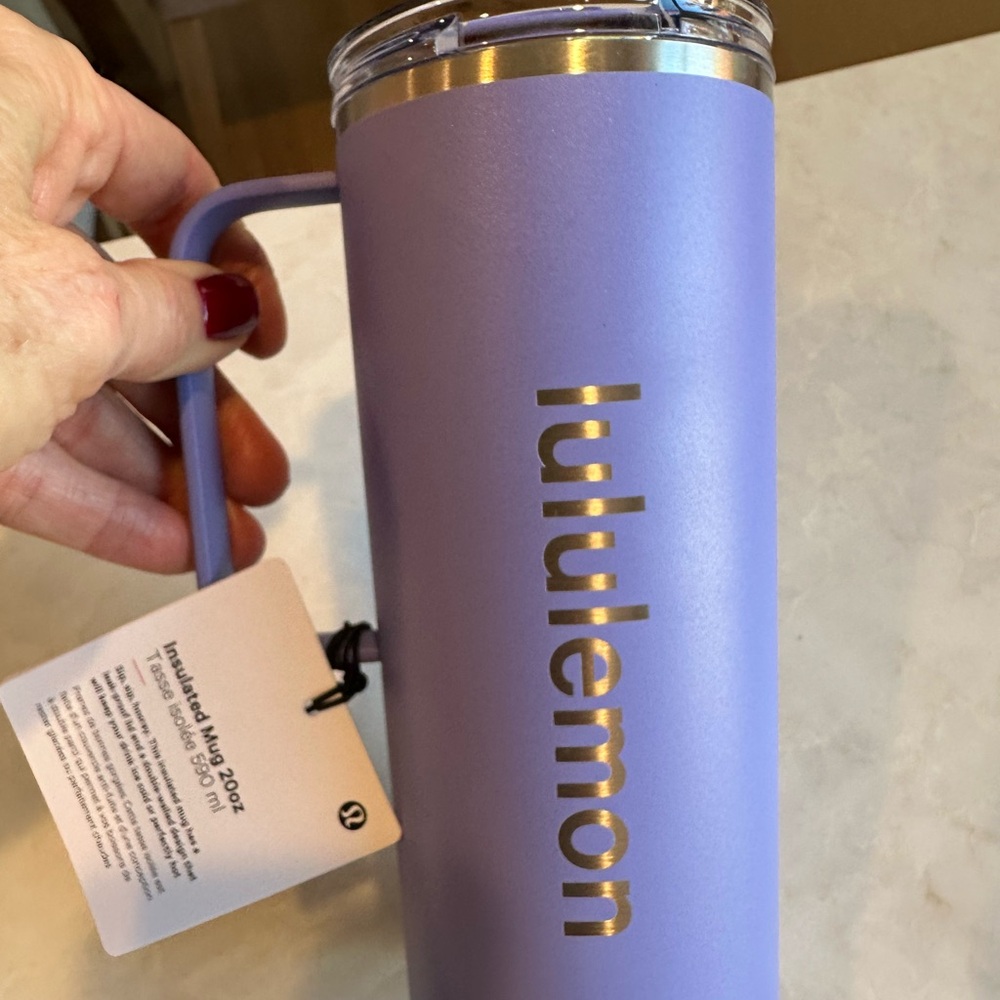 lululemon athletica insulated mug 20 oz

Purple NWT